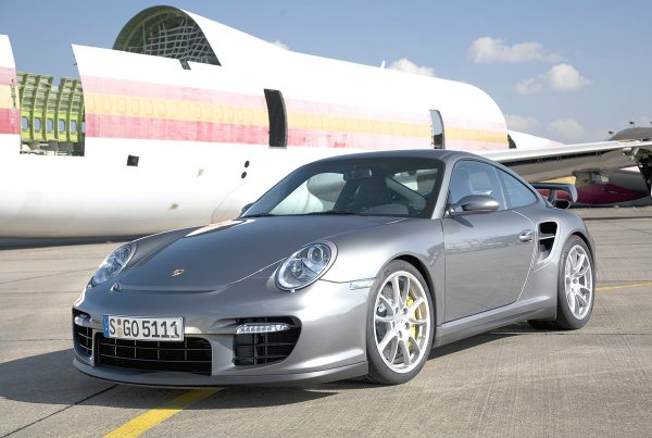 Porshe 911 GT2.