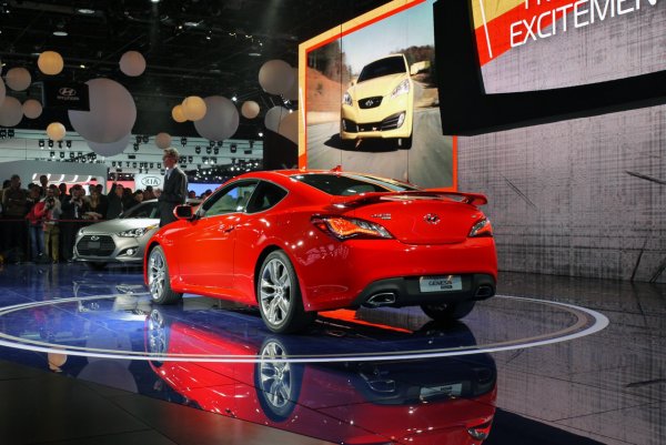 Детройт 2012 - Hyundai Genesis Coupe