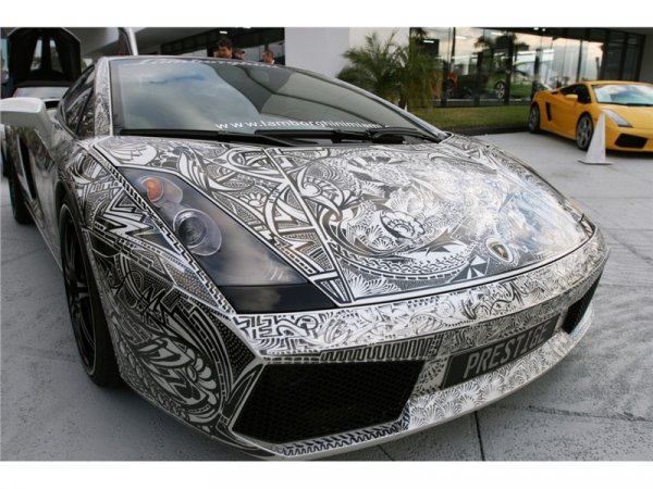 Уникална оптична доработка на Lamborghini Gallardo, дело на дизайнера Jona Cerwinske
