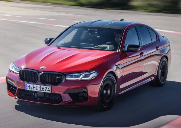 BMW M5 еволюира от практичен семеен автомобил до един от най-бързите спортни седани с AWD на пазара. Най-новото BMW M5 Competition успява да ускори от 0 до 60 само за 2,6 секунди, използвайки своя V8 с двойно турбо и AWD с 625 конски сили. В резултат на това M5 Competition може да развие максимална скорост от 290 км/ч.