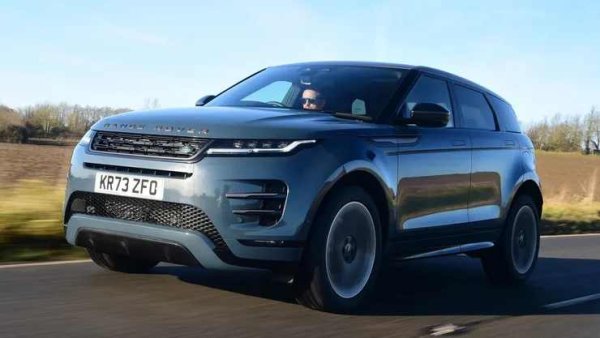Plug-in хибридът Range Rover Evoque не само предлага електрически пробег от 60 км, но е и най-бързият в моделната гама, достигайки 100 км/ч за 6,1 сек. Кросоувърът е комфортен и луксозен отвътре.

Плюсове: Много богато оборудване; Добре проектирана шофьорска седалка.

Минуси: Малък багажник; Проблеми с надеждността.
