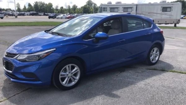 Този модел дори вече не се произвежда, но конкретният автомобил е на по-малко от три години, с 48 000 км пробег, 1.4-литров бензинов мотор и автоматични скорости. А също и с доста високо ниво на оборудване. 
