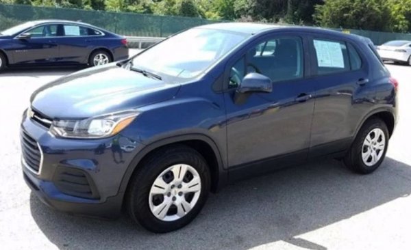 На практика това е американска разновидност на познатия ни Opel Mokka X. Тази машина е в Тексас, с пробег от едва 37 000 км, 1.4-литров бензинов мотор и задвижване на четирите колела. Mokka със същото задвижване и от същата година се предлага у нас между 33 000 и 42 000 лева. 
