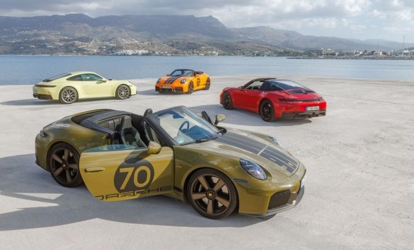 И Porsche направи няколко прибързани стъпки в областта на електрическото задвижване, от които в последните месеци трябваше да се отдръпне. Но доходността на компанията си остава сред трите най-високи в света, измерени спрямо броя продадени автомобили. 
