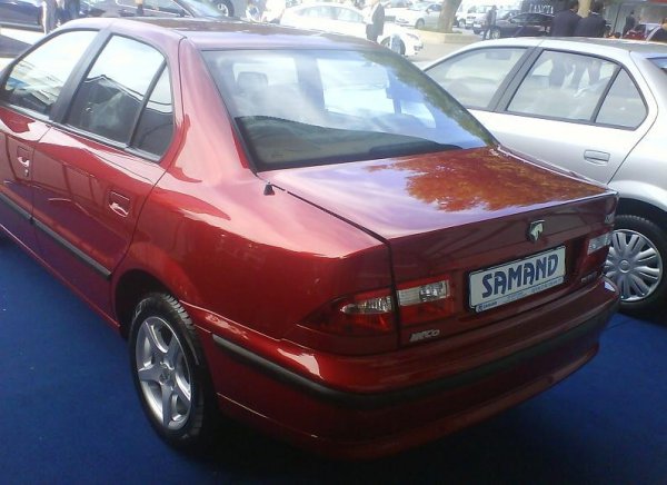 Samand - Ирански автомобил на базата на Peugeot 405