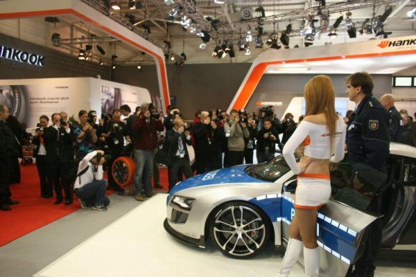 Audi R8 GTR - суперпатрулка за немската полиция от Abt и Hankook