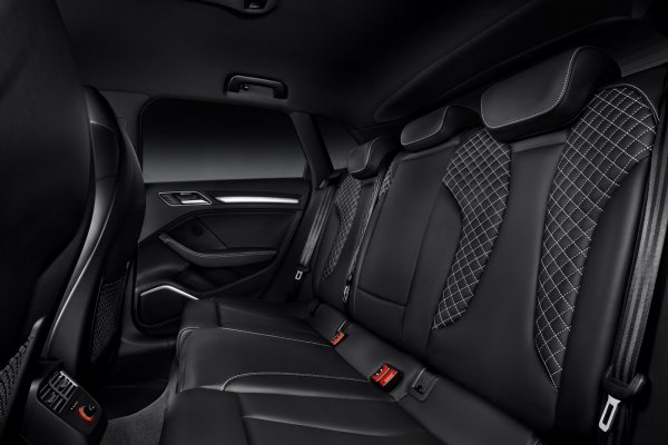 Audi S3 Sportback (5 врати)