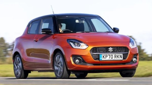 Известен с ефективни малки модели, Suzuki все още се фокусира върху хибридните автомобили. Малките автомобили в гамата - Ignis и Swift, вече са електрифицирани с помощта на собствените системи на Suzuki, докато за големите се разчита на помощ от Toyota. Твърди се, че догодина марката ще предлжи нов Ignis, задвижван изцяло на ток.