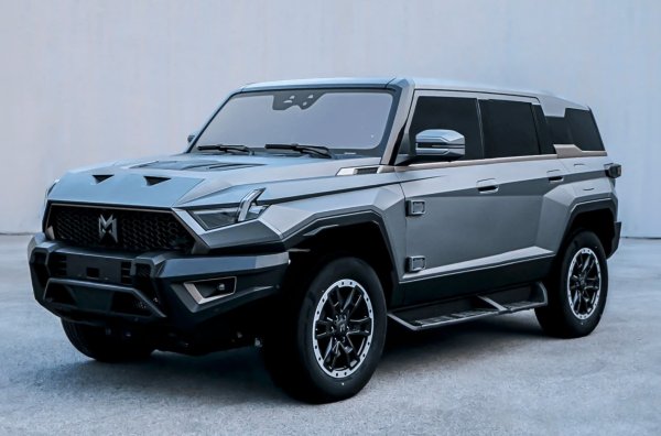 Китайските автомобил набират все по-голяма популярност и именно един от тях открива списъка. Моделът на концерна Dongfeng вече се предлага и на пазари извън Китай, като той разчита на секвенциална хибридна система - три електрически мотора, 1,5-литров турбо-двигател с 4 цилиндъра, който не е свързан с колелата и играе ролята на генератор, и батерия с капацитет 65,8 kWh. Мощността е 816 к.с. и 1050 Нм.