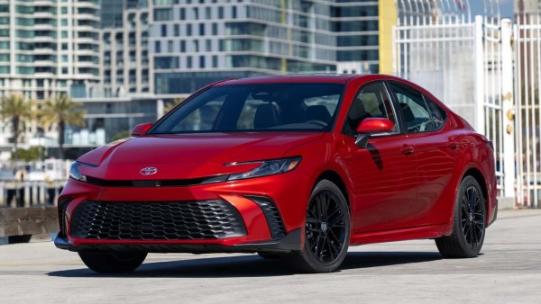 267 019 бройки (-13,3%) 