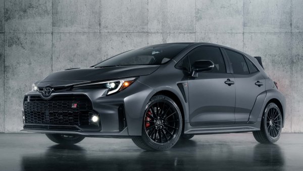 544 372 бройки (+5.7%)