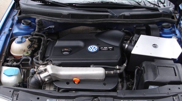 Един от често срещаните двигатели, евтин за закупуване и фантастичен за надстройка, 1.8T BAM е основата на тунинга на VW поради ред причини. Уникалният сет с пет клапана на цилиндър осигурява голям потенциал за надстройка и като повечето VAG продукти е много надежден. Доказателство за това е Mk1 Golf в комплект с 225hp 1.8T BAM двигател.