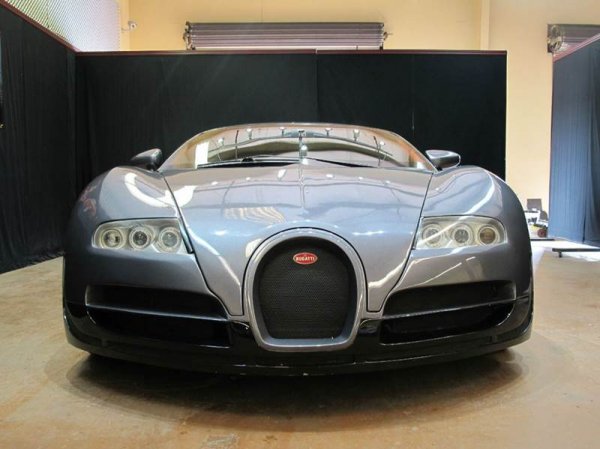 Реплика на Bugatti Veyron, базирана на Mercury Cougar