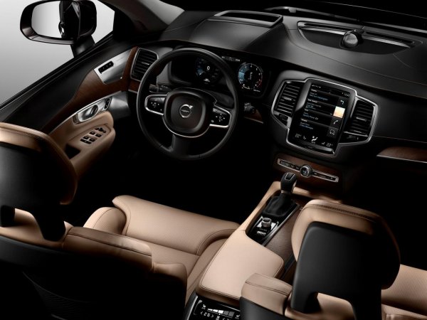 Volvo XC90 First Edition 