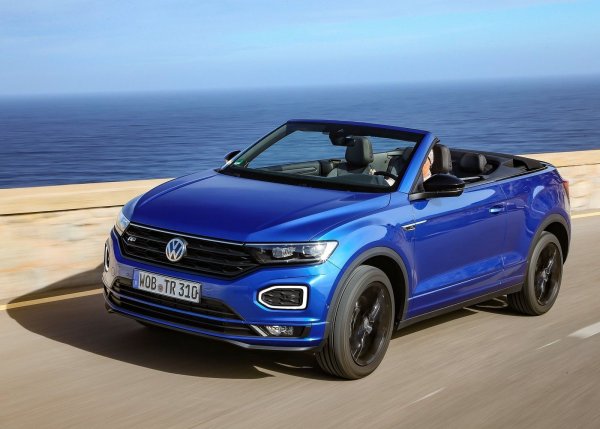 На последно място в материала на Кларксън, но не и на последно място в класирането е Volkswagen T-Roc Cabriolet. Кларксън беше толкова "впечатлен" от меко покрития SUV, че не можа да си спести определението за него.