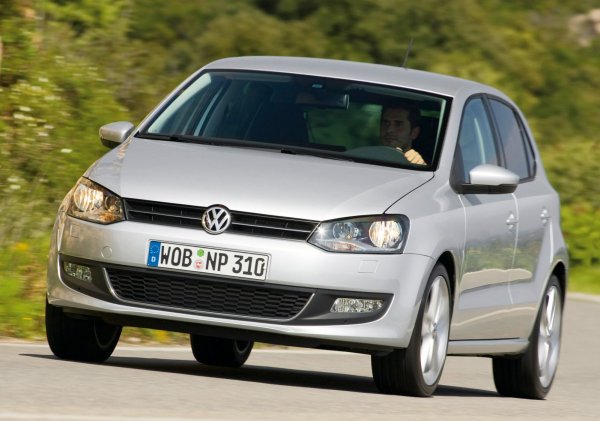 Най-добрият варинат за покупка е версията с базов 1,6-литров мотор, който първоначално развива 90 и 105 к.с., а след фейслифта през 2015 година - 90 и 110 к.с. Основната разлика след модернизирането е замяната на ангренажната верига с ремък. Моторът се счита за надежден, но при старата версия има проблеми с шумоизолацията.

Механичната скоростна кутия и 6-степенният автомат Aisin са достатъмно надеждни, за да изкарат и 200 000 км без проблем. Що се касае до топ-версия с 1,4-литров турбомотор и скоростна кутия DSG, мнозина смятат този вариант за неподходящ. След 2014 година проблемите при него изчезнаха, но пък цената на тези автомобили е доста по-висока.
