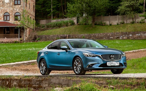 Също така Toyota Camry, и Mazda 6 може да се похвали с високо търсене на пазара на употребявани автомобили. На пазара има предложения от третото поколение на модела, като те са произведени през периода от 2013 до 2017 година, тоест преди фейслифта. При малко повече късмет се срещат и автомобили с пробег до 100 000 км.

В този случай купувачът ще трябва да се спре на версията с базов 2,0-литров двигател със 150 к.с. Вариантът с 2,5-литров мотор е по-скъп, но също може да бъде открит. Тогава обаче пробегът ще бъде по-голям - вероятно над 150 000 км.
