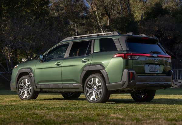 По този начин Subaru Outback (2026) има за цел да създаде имидж на надежден офроуд семеен автомобил, удобен както за градски пътища, така и за пътуване извън асфалтови магистрали. По-големият му размер, мощният двигател и богатото техническо оборудване потвърждават тази концепция.