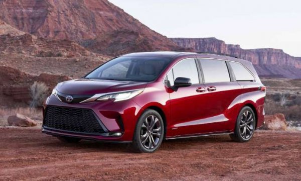 Цена: 34 460 долара

Стойност след 5 години: 44,7% от базовата - 15 404 долара

Toyota представи наскоро изцяло новата Sienna (моделна година 2021) и за първи път популярният миниван разполага с хибриден силов агрегат. Със свеж стил, изцяло ново шаси и набор от нови функции, четвърто поколение на Sienna използва Toyota Hybrid System II, която обединява високоефективен 2,5-литров 4-цилиндров двигател с два електромотора с обща мощност 243 к.с. 

В салона дизайнерите на Sienna залагат на &bdquo;Bridge Console&ldquo; между двете предни седалки, осигурявайки интелигентно пространство за съхранение и зареждане на електронни устройства
