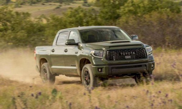 Цена: 33 825 долара

Стойност след 5 години: 59,0% от базовата - 19 957 долара

Въпреки, че Tundra не се доближава по продажби до предлаганите големи пикапи на американските марки, точно този модел има най-добрата стойност за препродажба от всички коли на пазара в Щатите. 

Пикапът на Toyota може да бъде конфигуриран по 50 различни начина като кабина, дължина на товарния леген, силови агрегати и нива на оборудване. Това е и един от най-надеждните автомобили на пазара.
