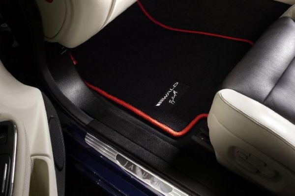 Jaguar XJ X350 Black Bison Edition oт Wald International