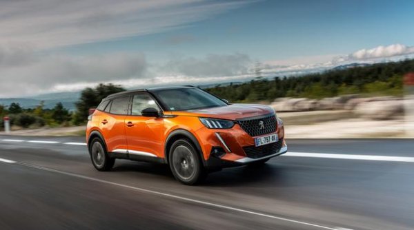 Ако сравните седан и кросоувър с една размери, то вторият е с по-големи тегло и габарити. Съответно, аеродинамиката му също е по-лоша, а освен това той е по-малко устойчив и поведението му е непредсказуемо.