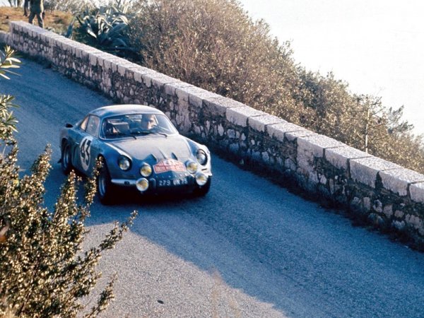 110 години Renault