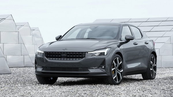 Нито високата цена, нито обявената неотдавна сервизна акция са разколебали норвежките купувачи, които очевидно оценяват подобаващо изчистения шведски дизайн. 
