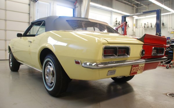 Две в едно - Chevrolet Camaro от застрахователната компания State Farm