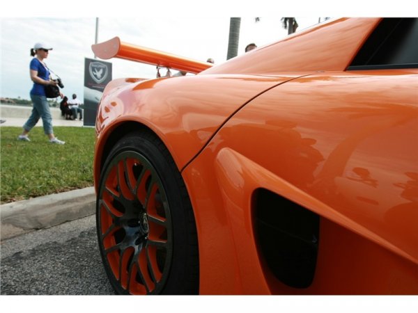 Rossion Q1 ускорява до 100 км./ч. за нищожните 3.3 сек.