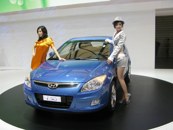 Момичетата на автосалон Шанхай 2009