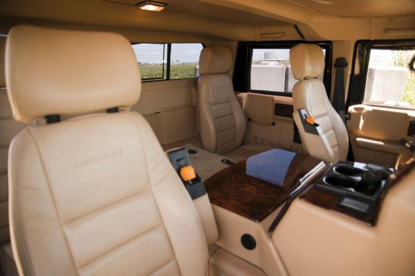 Този Hummer H1 е последната кола на Тупак Шакур