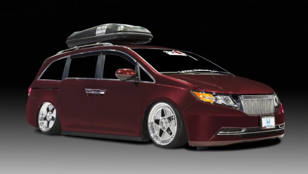 Honda Odyssey с тунинг на Bisimoto Engineering
