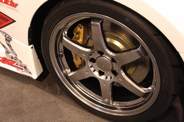 Hyundai Genesis Coupe от GReddy