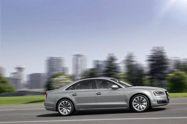 Обновените Audi A8/S8