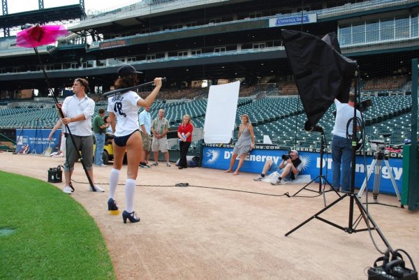 Кадри от мейкинга на MISS TUNING Calendar 2011