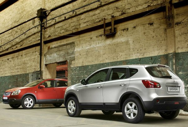 Qashqai може да се задвижва от един от трите дизелови двигателя, проблемните 1.5 dCi определено трябва да се избягват. Много по-добър избор ще бъдат 1.6 dCi (130 к.с.) или 2.0 dCi (150 к.с.), които не само генерират повече мощност, но и имат леко променен дизайн, благодарение на който няма проблеми със захващащите втулки и повредите на инжекционната система.

Предложението на Nissan е изключително универсално, което пряко повлия на толкова високи продажби. Това е кола, която удобно ще пътува до работа и ще вземе цялото семейство на почивка. Освен това колата смело ще издържи на трудностите на ежедневната употреба.
