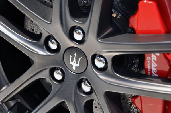 Maserati GranTurismo MC Stradale на изложението в Париж