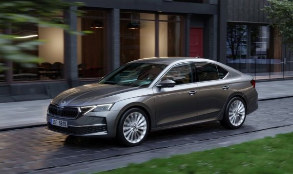 Българските успехи на Skoda са отражение на цялостната тенденция в Европа, където за миналата година чешката марка бе номер 3, изпреварвайки категорично гледаните някога със завист конкуренти като Renault, Peugeot, Ford, Citroen и Opel. У нас продажбите на Skoda на практика са се удвоили (+98%) спрямо 2008 година, и марката напоследък е или първа (2024), или втора (2025) по пласирани нови автомобили. 
