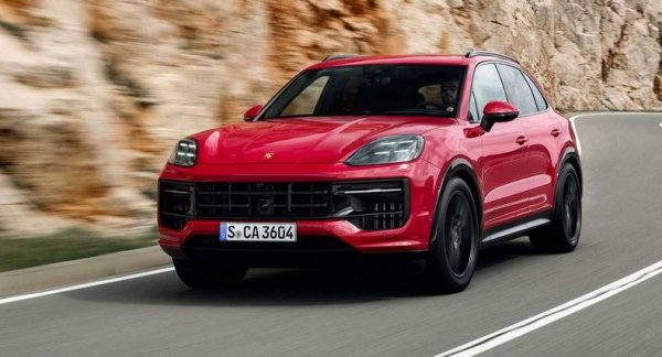 Това вероятно казва всичко, което трябва да знаете за пазара на нови автомобили в България: марката с най-голям ръст за последните две десетилетия е... Porsche. През 2008 германският производител на спортни автомобили постигна скромните 106 регистрации у нас, едва надхвърляйки нашата граница от 100 автомобила. През 2016 бяха дори още по-малко - 93. През миналата година продадените нови Porsche са 438, или над четири пъти повече (+313% спрямо 2008). Ключовият момент бе смяната на вносителя ("Витоша Спортс Карс" вместо "Оркид"). 
