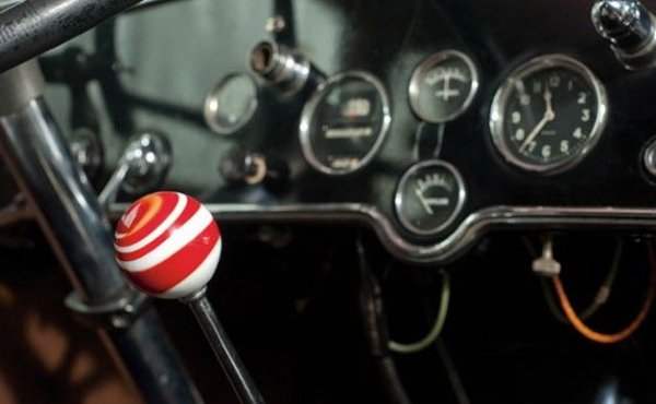 Cadillac V8 Town Sedan - Бронираната кола на Ал Капоне 