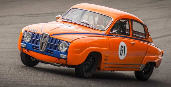 Последното нещо, което е минавало през главите на създателите на този ранен модел на Saab с двутактов мотор, са били състезанията. Но пилоти като Ерик Карлсон промениха това. Карлсон спечели Рали Монте Карло с такава кола през 1962 и 1963, като за целта бе принуден да свикне да спира с левия крак, за да може десният да поддържа оборотите на мотора и да го предпази от обезмасляване.
