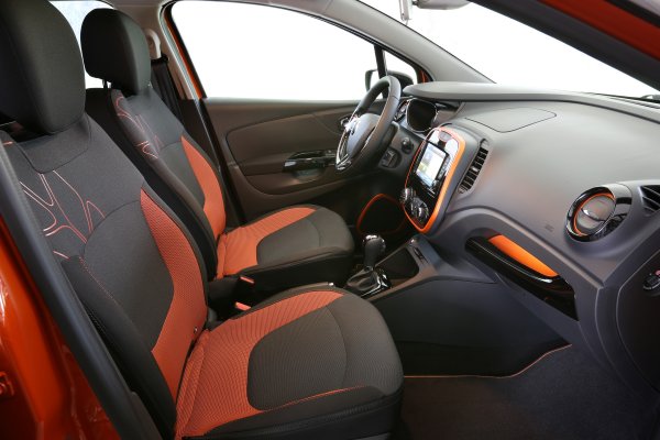 Renault Captur пристигна в България