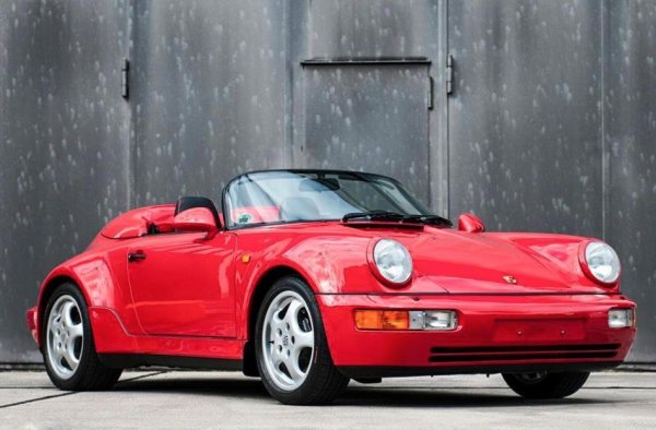 Всичко се променя през 1994-та, когато партида обикновени 911 (964) Speedster получават пакета Werks Turbo Look. Той добавя разширени калници, брони и по-широки колела от 964 Turbo. Двигателят си остава стандартният 6-цилиндров 3,6-литров Type M64/01 от Carrera 2 с мощност 250 к.с. Porsche планира да направи само 20 такива спийдстъри, но компанията не поддържа никакви официални записи за точния производствен обем. Източници твърдят, че са сглобени всичките 20, докато според други те са 15 или 16.
