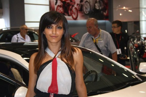 Момичетата на Автосалон София 2011