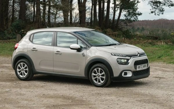 21. Citroen C3 - 507 (-28%)
22. Ford Ranger - 507 (84%)
23. Skoda Scala - 487 (115%)
24. Opel Corsa - 479 (84%)
25. Dacia Logan - 434 (90%)
26. Volkswagen T-Roc - 414 (-35%)
27. Skoda Karoq - 389 (30%)
28. Volkswagen Caddy - 386 (38%)
29. Skoda Fabia - 371 (69%)
30. Volkswagen Tiguan - 364 (56%)