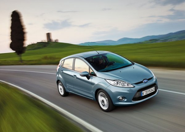 <p>Най-добрите коли за 2012, според CarBuyer<br /><br /><strong>Най-добър компактен автомобил - Ford Fiesta</strong></p>