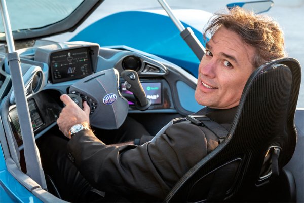 Тестовете на автомобила вървя с пълна сила, като някои от клиентите имаха възможност дори да изпробват прототипи по време на Голямата награда на Маями, кръг от световния шампионат във Формула 1. Предстои да бъдат произведени 30 бройки от модела, като всяка от тях ще струва поне 2 млн евро.