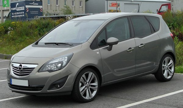 Opel Meriva (на снимката), Hyundai i20
