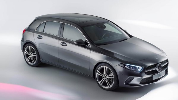 (13 225 продадени автомобила, спад с 45,9%)